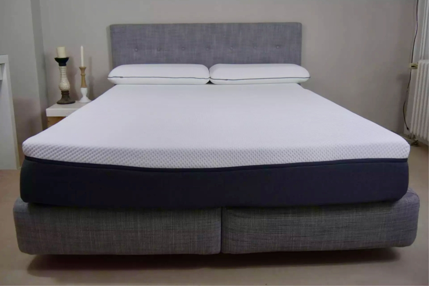 Emma kussen op Emma matars